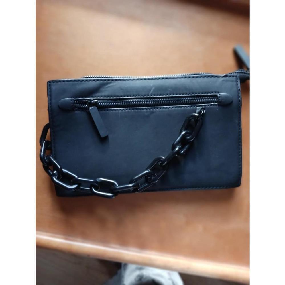 unique handbag with chain